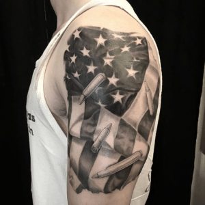 Black and Grey Tattoo Artist 38